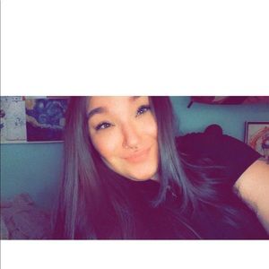 Meet your Posher, Nadia